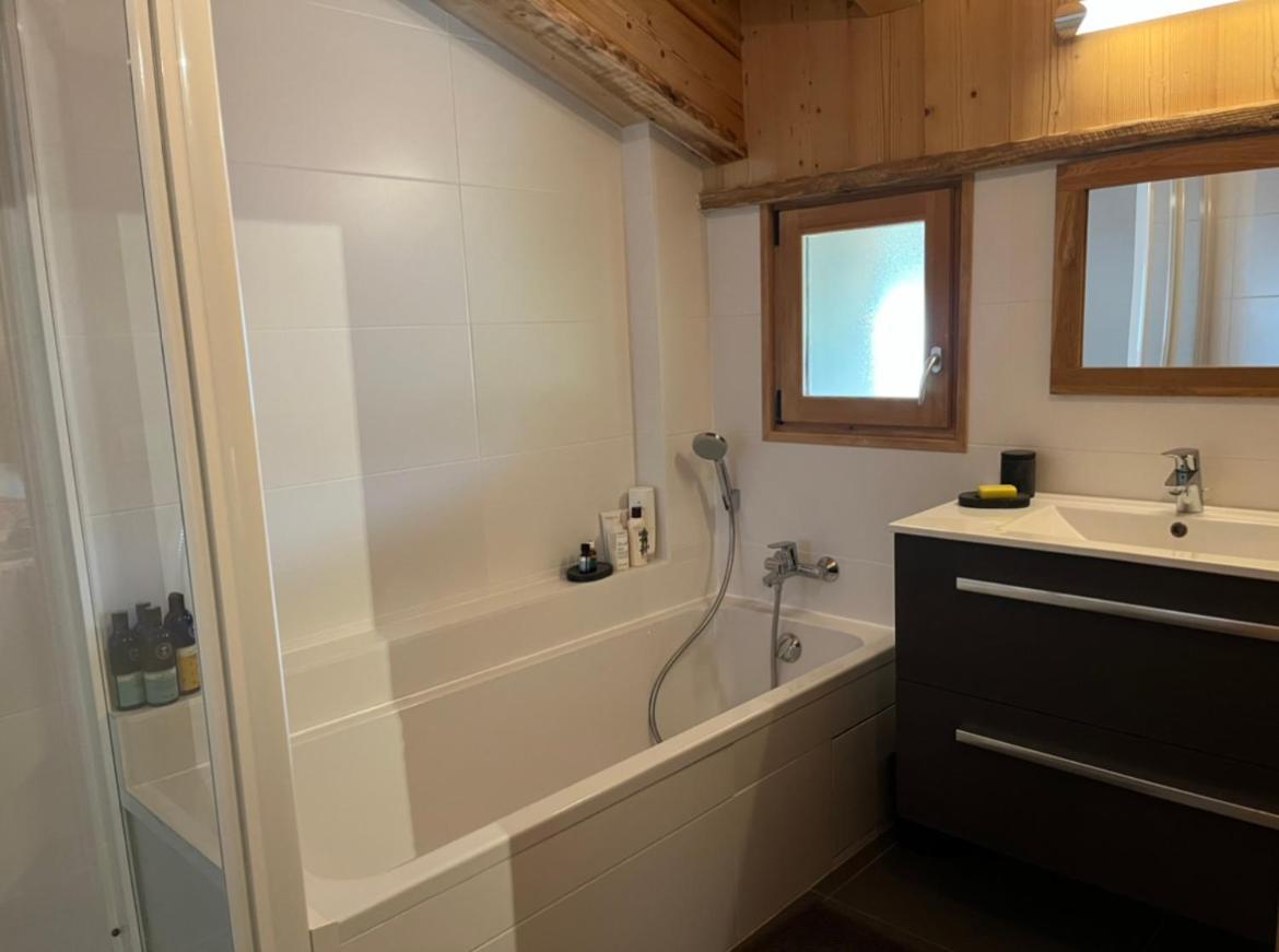 Le Chalet Du Cret - 8 Pers, Tout Confort Avec Jacuzzi Notre-Dame-de-Bellecombe Bagian luar foto