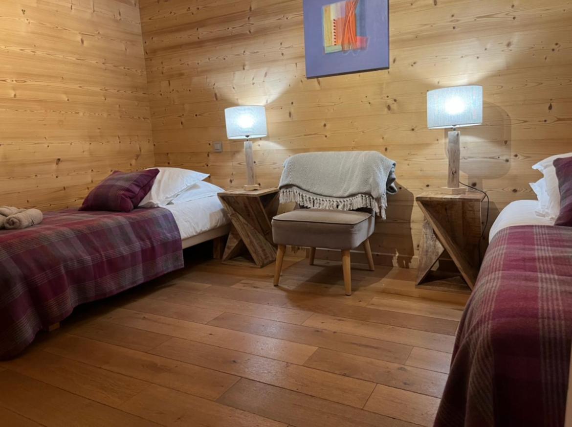 Le Chalet Du Cret - 8 Pers, Tout Confort Avec Jacuzzi Notre-Dame-de-Bellecombe Bagian luar foto